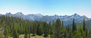 image of the Sawtooth Mountain Range