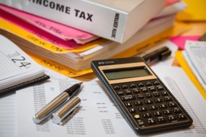 Income tax with calculator